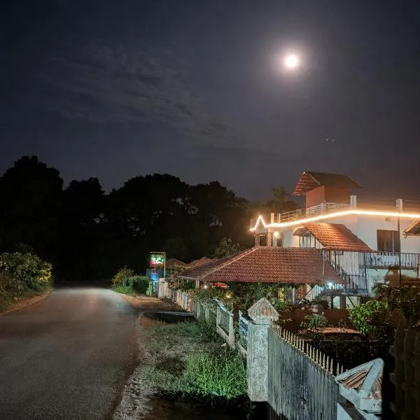 Coorg Relax Home, hotel i Madikeri