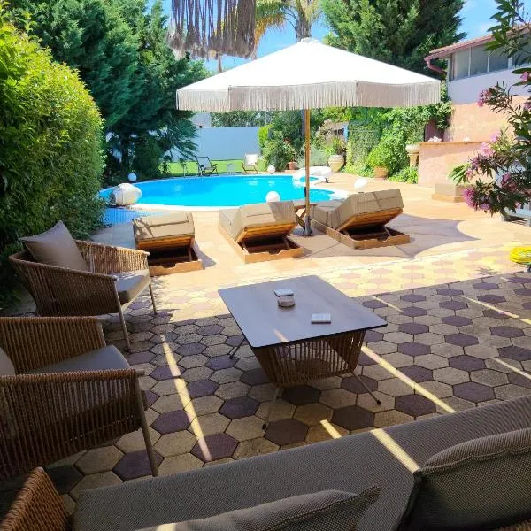 Luxury Villas Chrysa Private Pool & Spa, hotel v mestu Nafplio