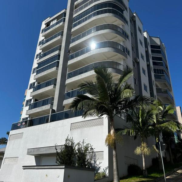 Apartamento amplo completo e climatizado