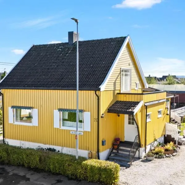 Modern renovated flat just 10 min train to Oslo and Airport, hotel v destinaci Lillestrøm