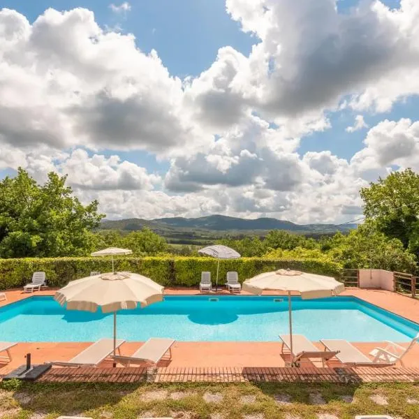 콜레 발 델사에 위치한 호텔 Relax nella jacuzzi in Toscana