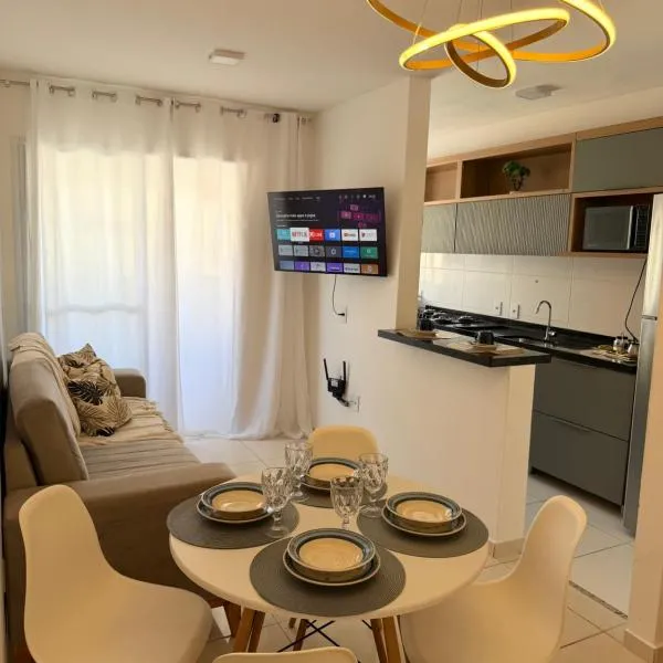 Condomínio Club Resort 2 quartos com ar na melhor da Aruana, ξενοδοχείο σε Αρακαζού