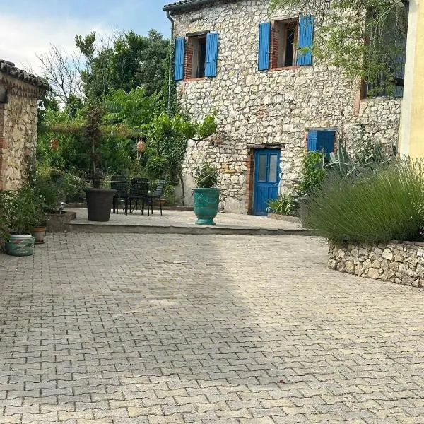 Saint-Privat-des-Vieux में, होटल Mas Teranga dans les Cevennes