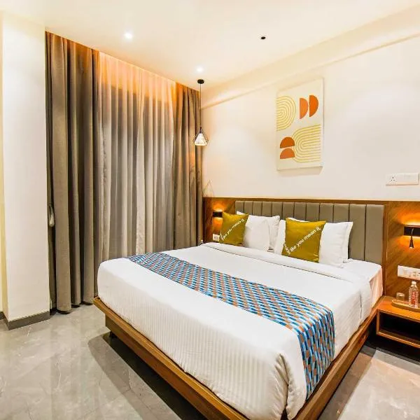 Palette Hotel And Residences by CheckIn, Baner Pune, Hotel in Méribel Village