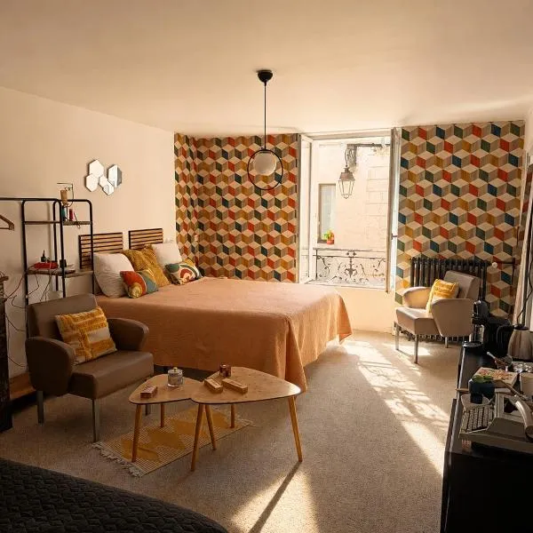 ROOMS HOME CSM Suites privees élégantes entre Reims et Disneyland Paris 1 à 8 personnes, hôtel à Charly-sur-Marne