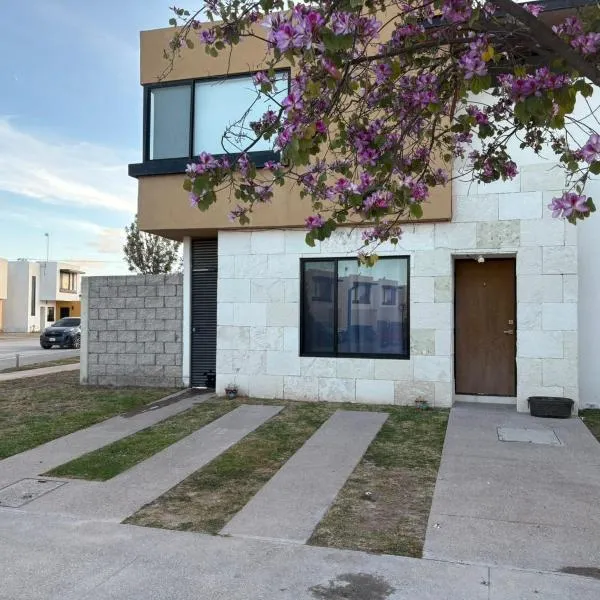 Casa en zona industrial SLP, ξενοδοχείο σε Σαν Λουίς Ποτοσί