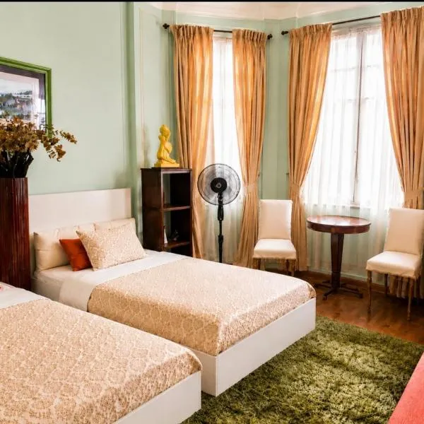 Home for 2 few steps from center of Monte Carlo، فندق في بوسولاي