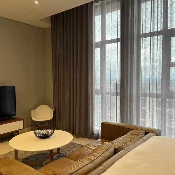 Urban Awe Apartment: iTowers 21st Floor – hotel w mieście Gaborone