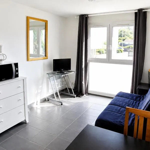 STUDIO COSY PROCHE PLAGE, tout à pied, khách sạn ở Pornichet