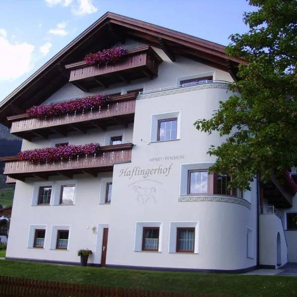 Haflingerhof, Hotel in Fiss