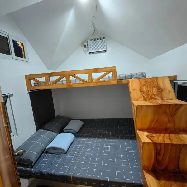 Cozy Small Resthouse own parking Wi-Fi, ξενοδοχείο σε Baguio
