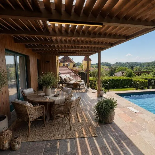 Chalet mit Pool & Sauna, hotel v destinaci Ehrenhausen