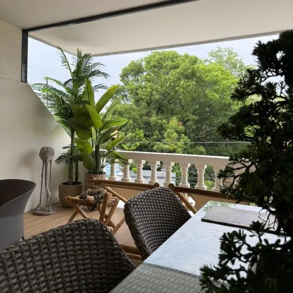 Nimman In -5 Private Suites House Near Maya Mall, hotell i Chiang Mai