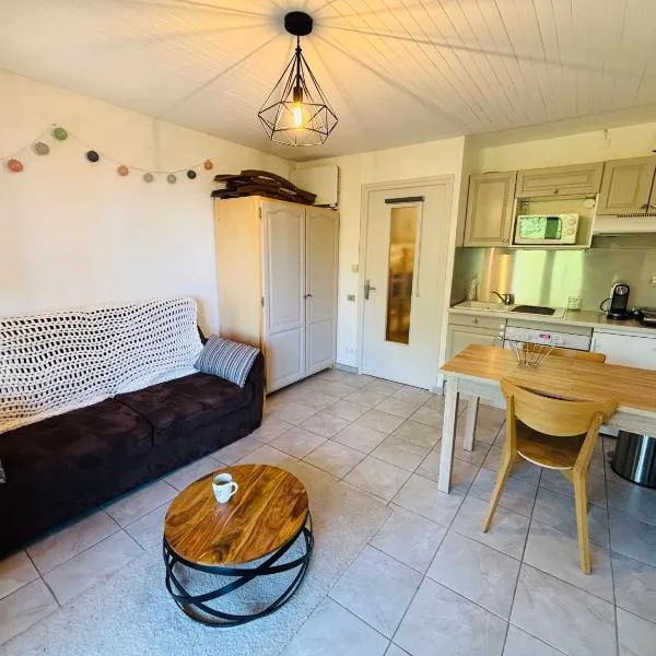 Studio Cosy les Orres 1650: Les Orres şehrinde bir otel