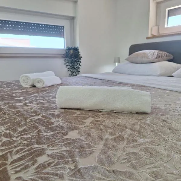 Villa Amphora apartman 2, hotelli kohteessa Vir