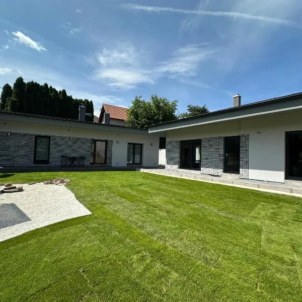 Apartmány Krymlov, hotel a Oleška