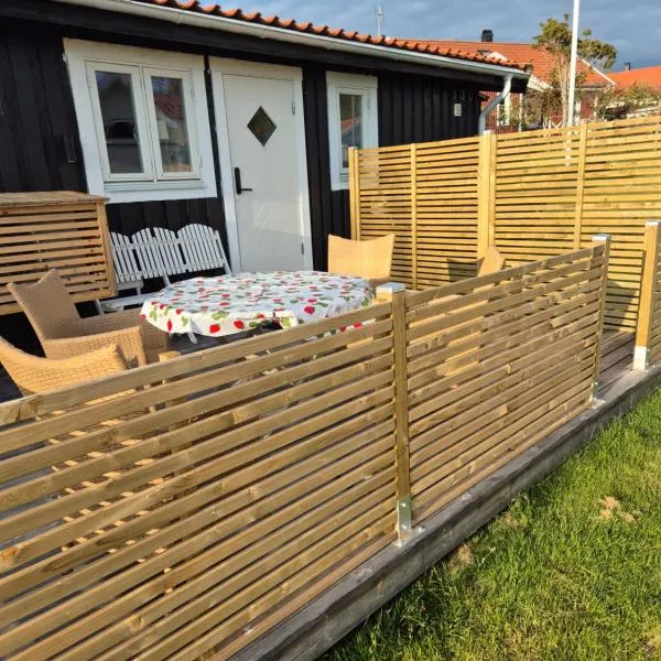 Förtjusande gästhus med parkering, hotel sa Fjällbacka