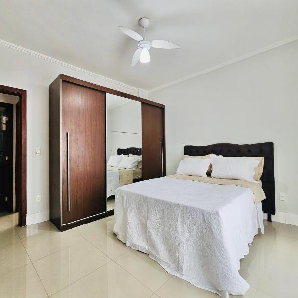Apartamento completo a 5 min da Praia do Forte caminhando - Foto 3