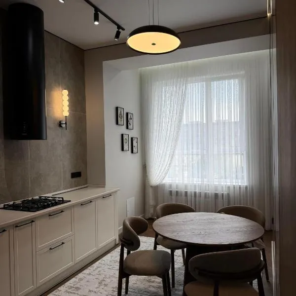 Аппартаменты квартира, hotel di Shymkent