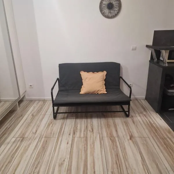 Charmant studio, ξενοδοχείο σε Herblay
