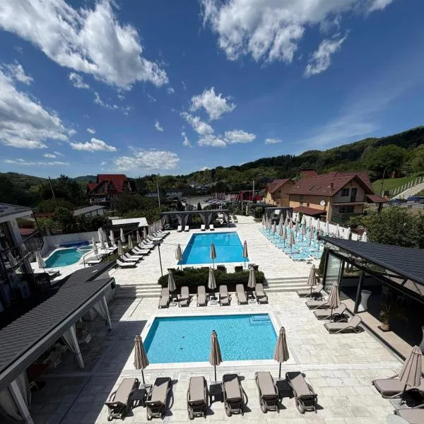 Pensiunea White Department, hotel en Vlădeşti