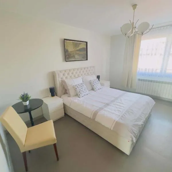 Apartamenty na Pięknej 24-2، فندق في نوفي سوكز