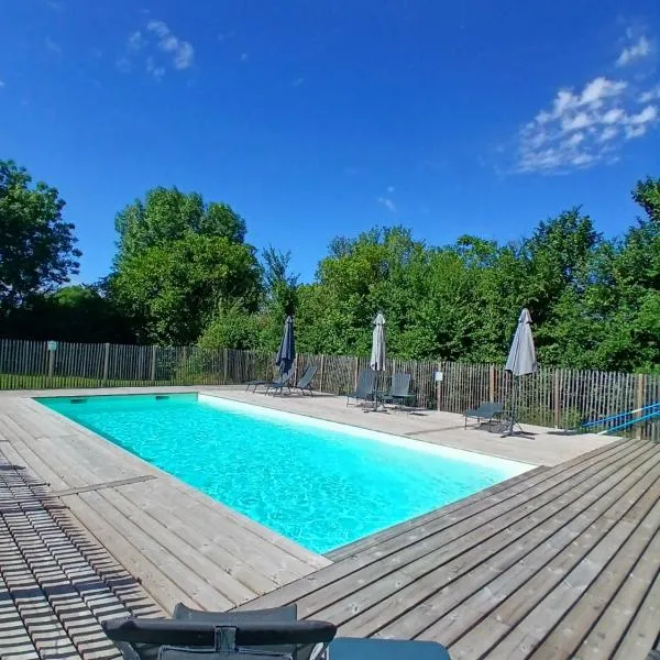 Camping du Fouilloux, hotel in La Mothe-Saint-Héray