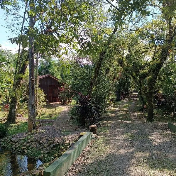 Brisa da Mata Eco Chalés Autônomos, Hotel in Morretes