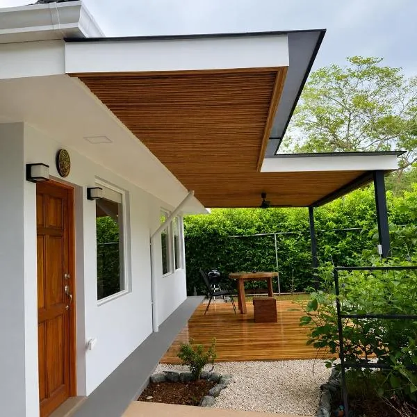 Casa Colibrí - Sophiassuites506, hotel v destinaci Brasilito