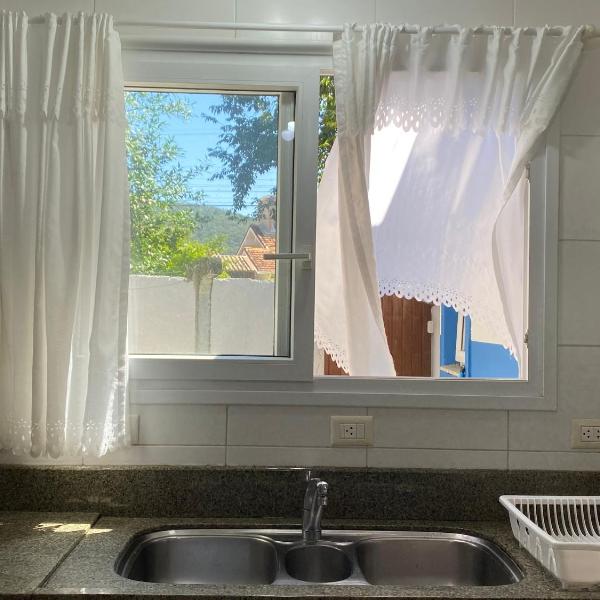 Casa Mar Alto, casa compartilhada com vibe de hostel a poucos passos da Praia Morro das Pedras em Florianópolis - Foto 3