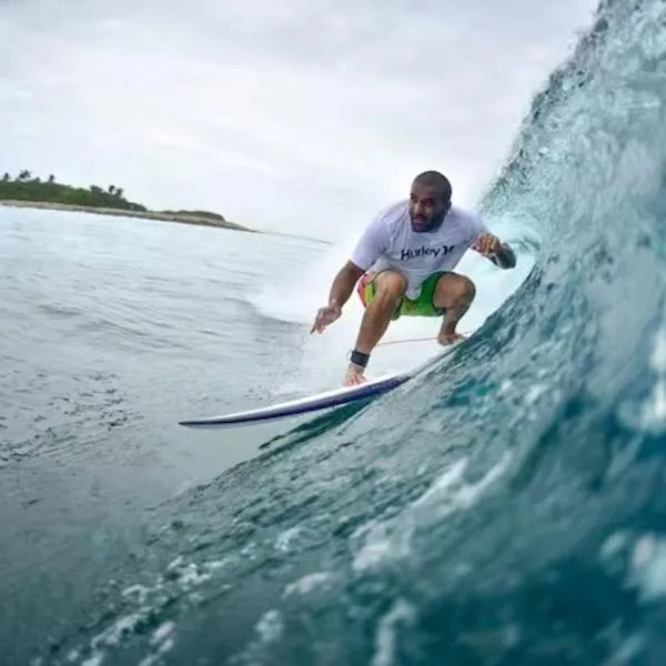 Aasna Inn, hotel v mestu Thulusdhoo
