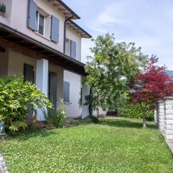 Alveare 27, hotel Monticelli Brusati városában