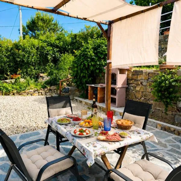 La Casa di Giada appartamento accogliente al piano terra con aria condizionata WiFi e parcheggio gratuito, hotell i Poggi