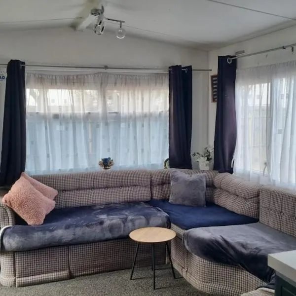 Caravan Ingoldmells 2 mins walk to beach and fair, hotel v destinácii Ingoldmells