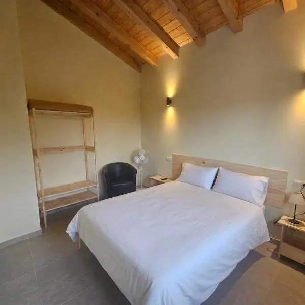 Hostal JP y Estudios, hôtel à Sangüesa
