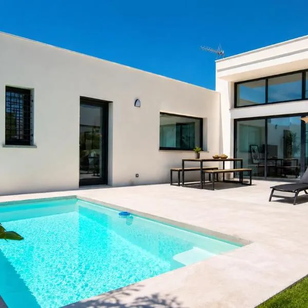Oasis Blue Perpignan Canet, hotel em Perpignan
