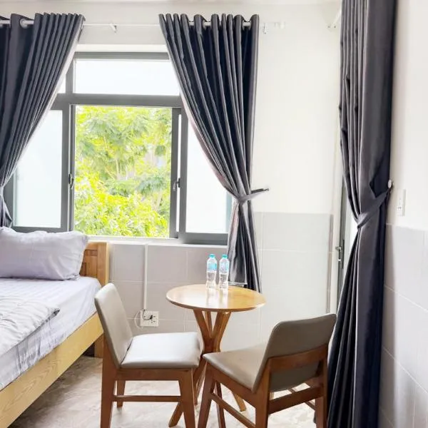 ROSE appartment 2, отель в Хошимине