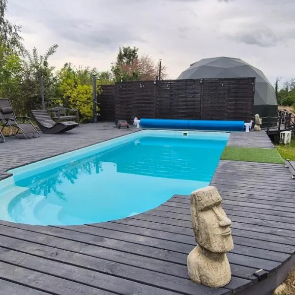 Glamping nad stawem, hotel sa Krzesimów