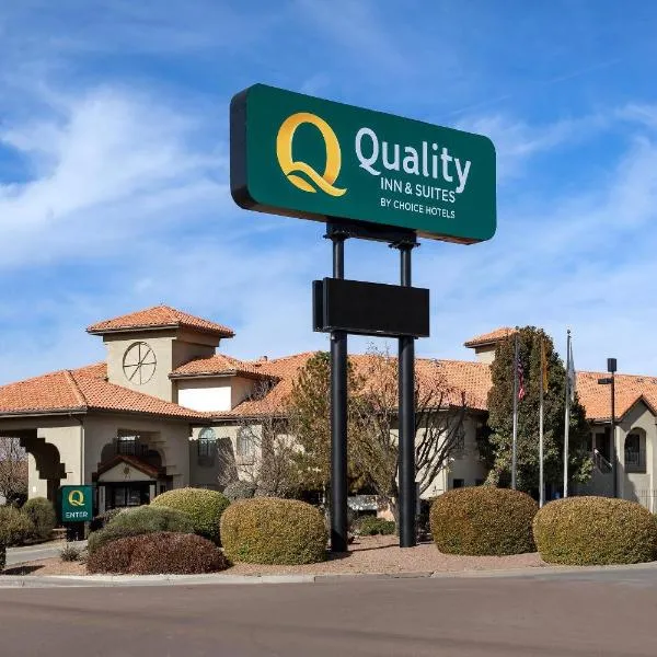 Quality Inn & Suites Gallup I-40 Exit 20, отель в городе Галлап
