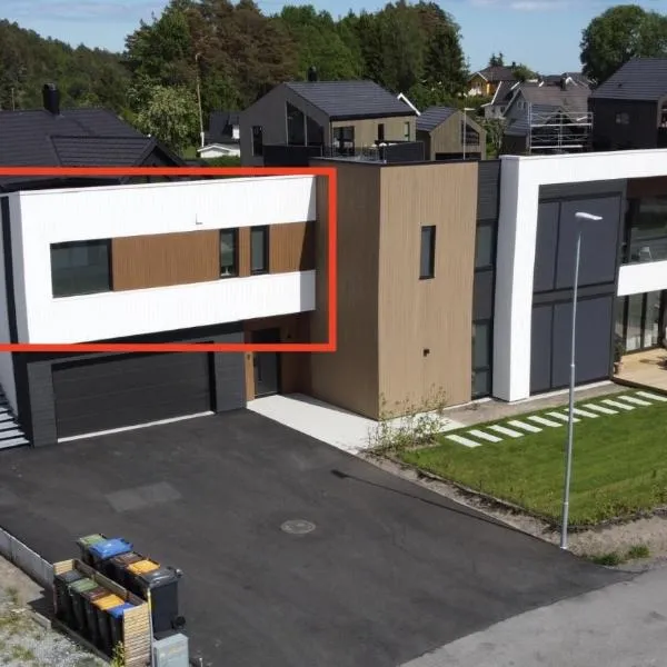 Moderne leilighet i familievennlig nabolag, hotel din Grimstad