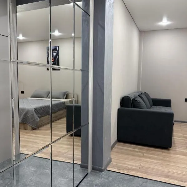 Уютная 1 комн квартира в центре города, с видом на набережную, hotell sihtkohas Balkaš
