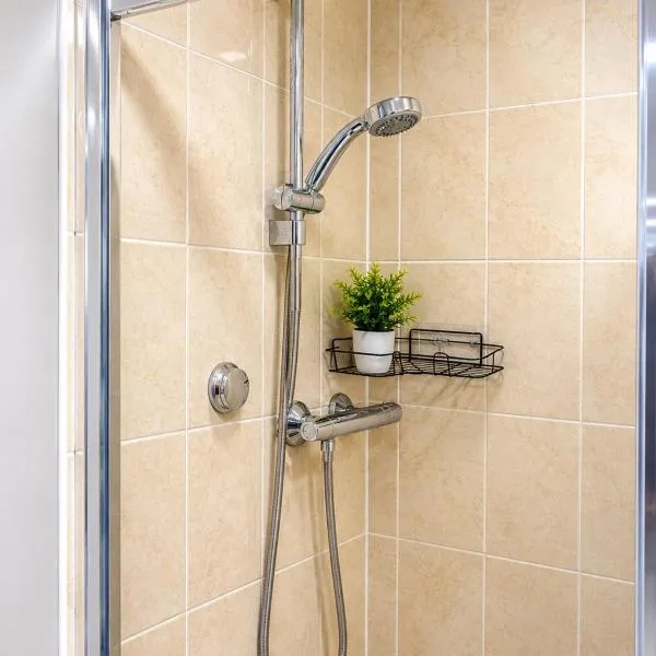 Casa Centro en-suite room Netflix, Fast WiFi, Free Parking, hotel in Wolverhampton