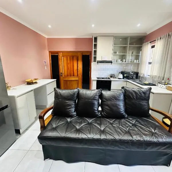 Little Haven Conerstone cottage, Hotel in Windhoek