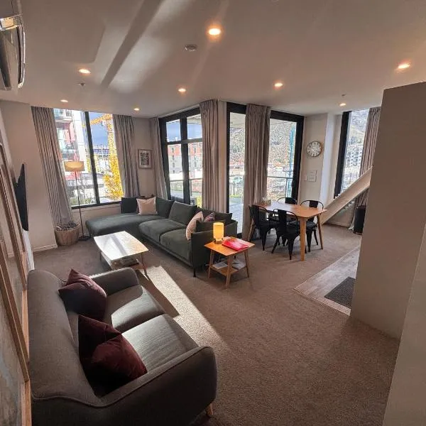 Your Queenstown adventure base!, hotel a Queenstown