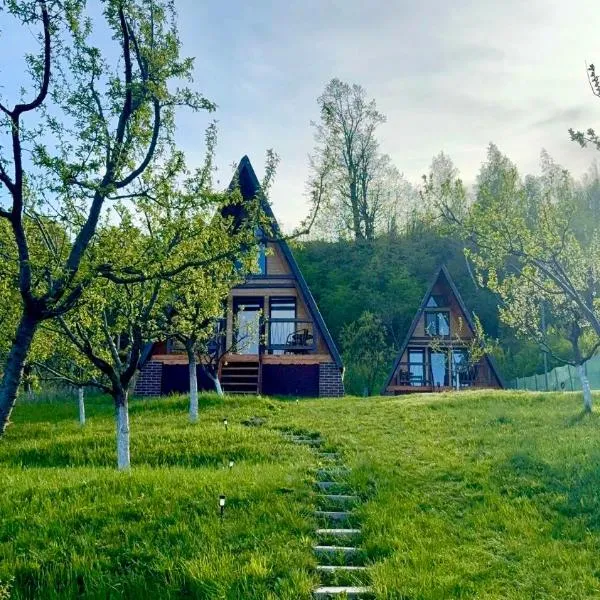 Căsuțele EliMar, hôtel à Chirleşti