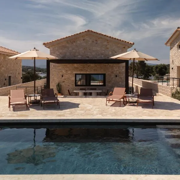 Pharus Boutique Villa with Private Pool & Sea View, hotel u gradu Vathí