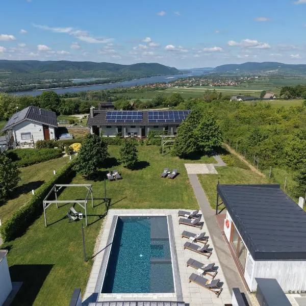 Natura Hill Zebegény - Butik szobák és Étterem, Hotel in Zebegény