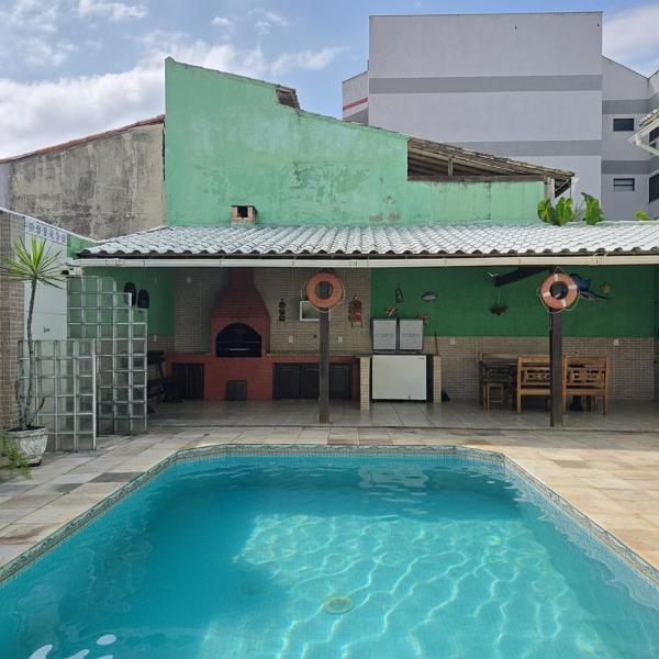 Piscina e Churrasqueira Casa Frente Mar