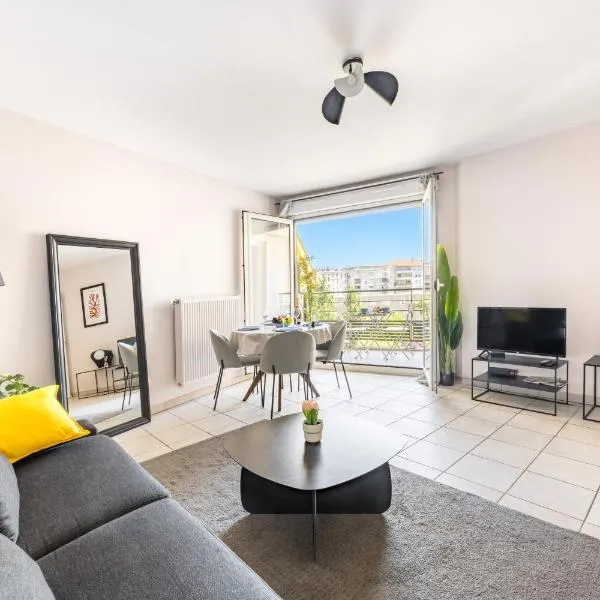 BnGo l Le Cocon Paisible PartDieu l Terrasse, 4p, 1ch, proche Gare PartDieu, hotel a Lione