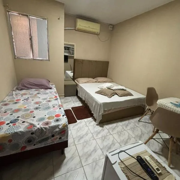 SUITE banheiro privativo & 2 QUARTOS banheiro social PERTO DO GERALDÃO,ARENA PERNAMBUCO,UNIVERSO, UFPE,AEROPORTO-AFOGADOS- RECIFE, hotel in Recife